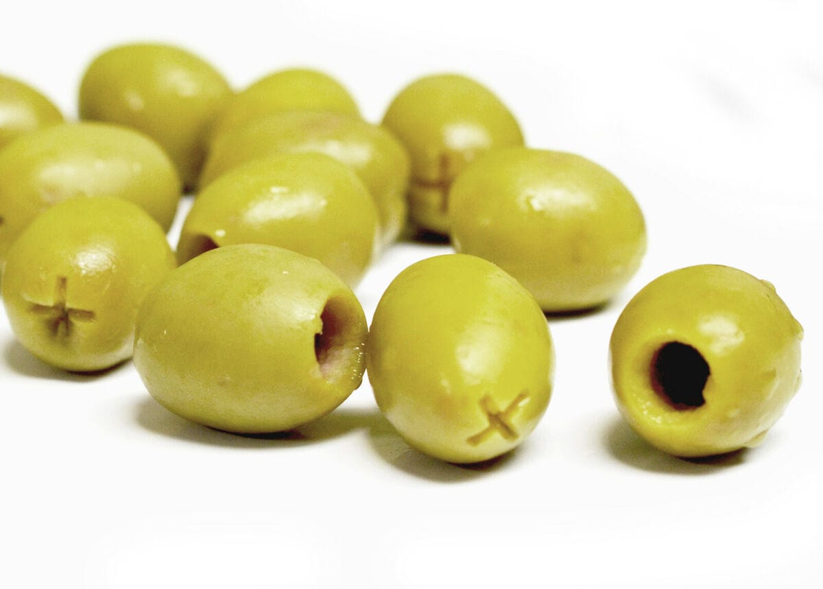 MIA Food Service DUMET HOJIBLANCA SPANISH GREEN PITTED OLIVES 500GR DUMET HOJIBLANCA SPANISH GREEN PITTED OLIVES 500GR