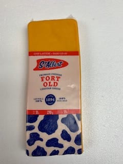 MIA Food Service ST ALBERT OLD YELLOW CHEDDAR CHEESE PER KG ST ALBERT OLD YELLOW CHEDDAR CHEESE PER KG