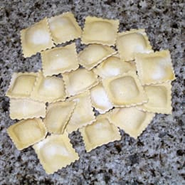 Mia Food ONLY PASTA RICOTTA & SPINACH RAVIOLI 5KG ONLY PASTA RICOTTA & SPINACH RAVIOLI 5KG
