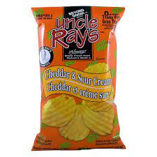 UNCLE RAYS CHEDDAR & SOUR CREAM CHIPS 130GR