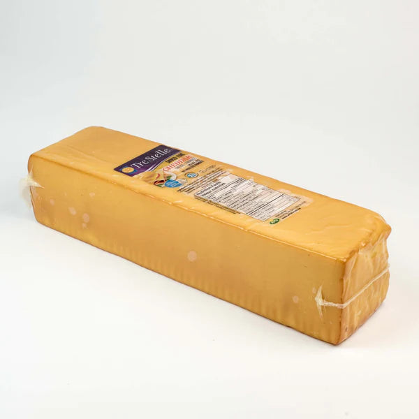 TRE STELLE SMOKED CHEDDAR CHEESE PER KG